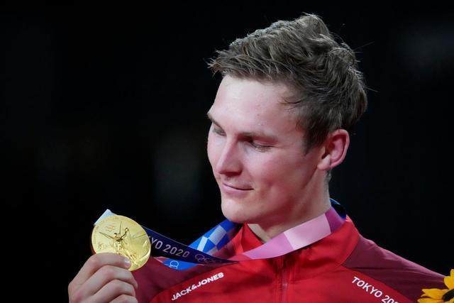 严益唯：期待中国足球也有安赛龙